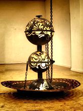 Steampunk Art floor lamp: Decorative piece of art with lotus flower and lizards.